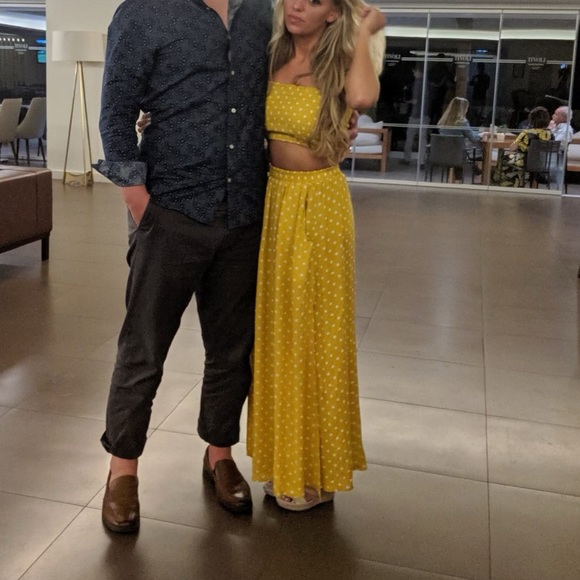 two piece set - Picture 5 of 5